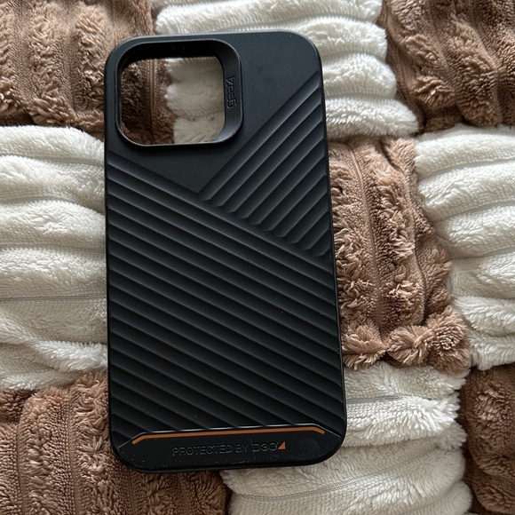 Spigen Black and Orange Phone Case - Picture 2 of 2